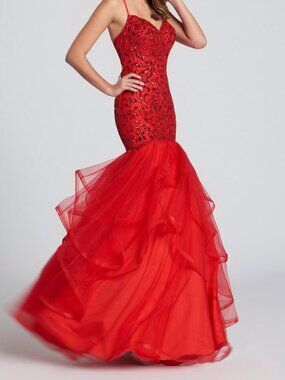 ELLIE WILDE EW117101 RED SIZE 4 FITTED RUFFLE SEQUIN MERMAID FORMAL PROM GOWN